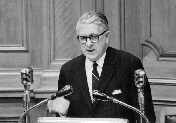 наш лауреат Нобелевской премии Бертиль Олин